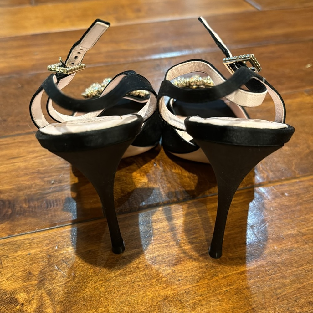 Roger Vivier Buckle Heel - Picture 8 of 10